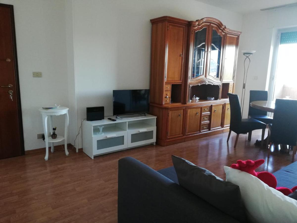 Nino E Issi Apartment Triëst Buitenkant foto